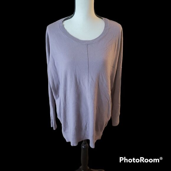 Dreamers Long Sleeved Sweater with Round Neck.  Size M/L. - Picture 2 of 9